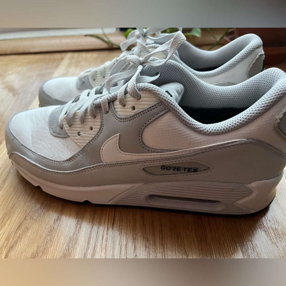 Nike White and Gray Sneakers